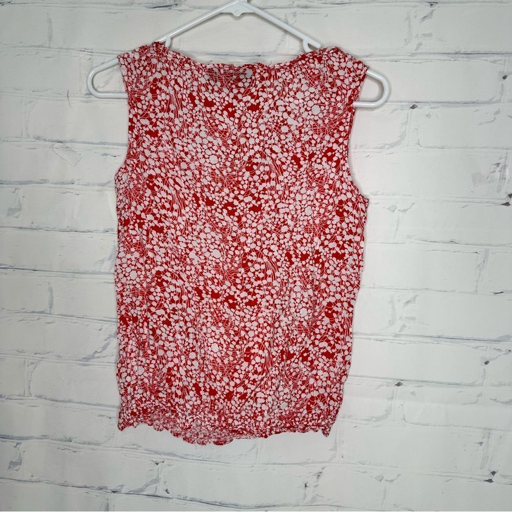 Ana small red top‎ - Picture 2 of 5